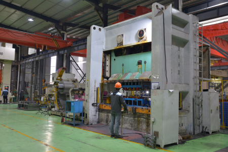 Tryout Press, 400T with coil feeder